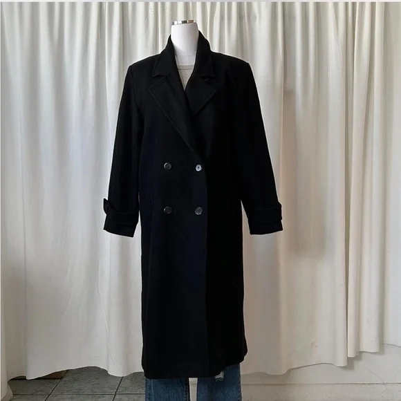 Vintage Stephanie Mathews black wool overcoat size 10 Petite. - Picture 2 of 8